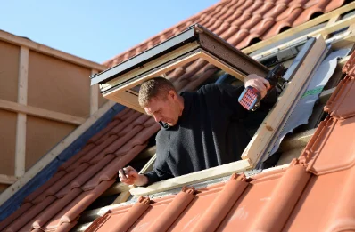 Pose de fenêtres de toit Velux au Gua